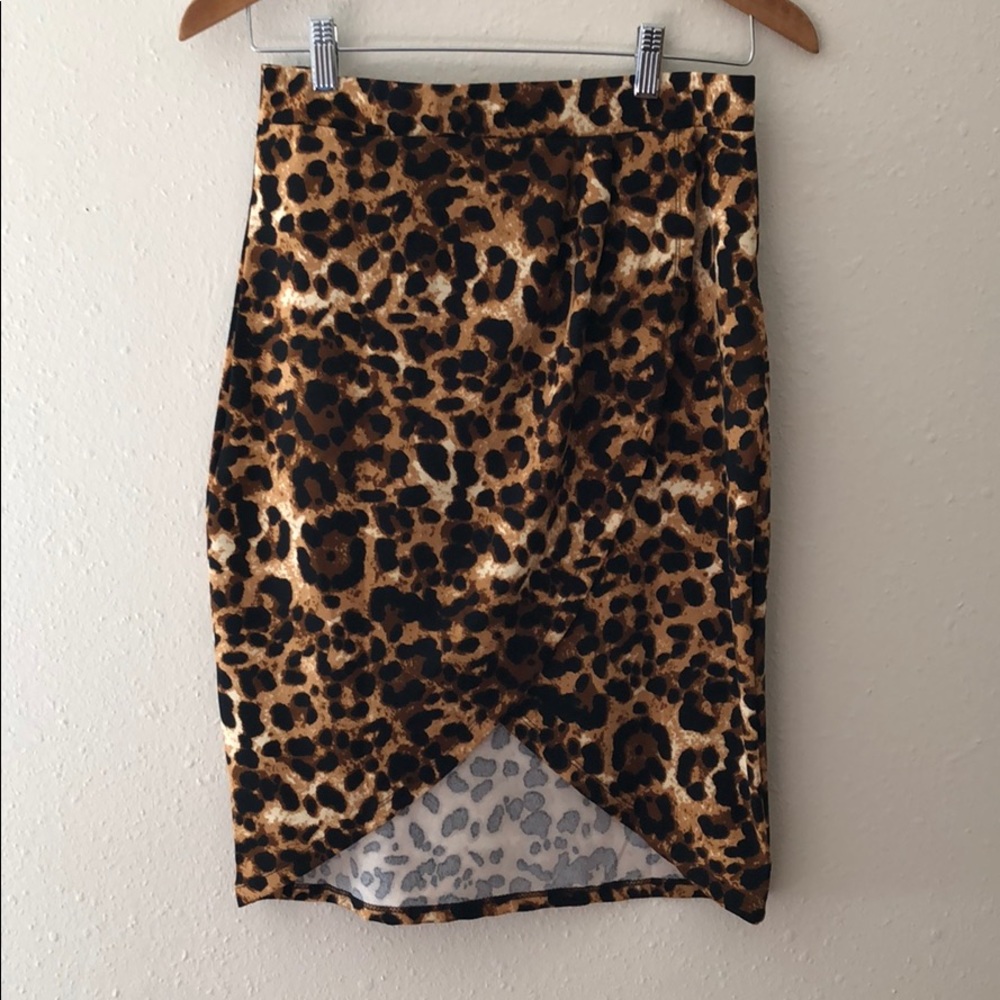 Leopard Print High-Low Skirt